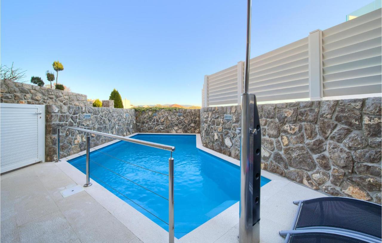 Gorgeous Home In Krk With Outdoor Swimming Pool 크르크 외부 사진